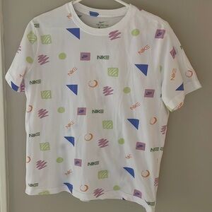 Nike Youth Girls XL White Cotton Pastel Geometric Print T-Shirt Short Sleeve